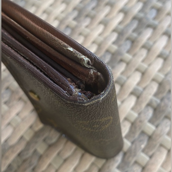 Louis Vuitton Monogram Tresor Vintage Wallet - Picture 13 of 16